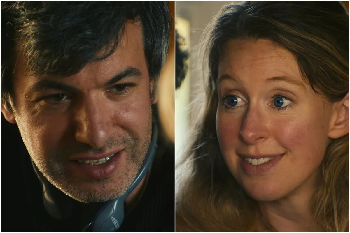 Nathan Fielder et Elizabeth Holmes face à face dans une scène de leur documentaire